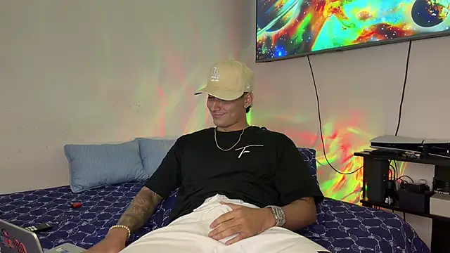 SexxxySquirterStev777 online show from June 27, 2026, 2:12 pm