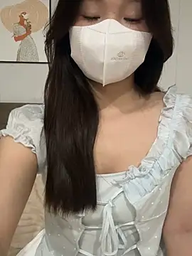 Ni Tran online show from May 10, 2026, 5:04 pm
