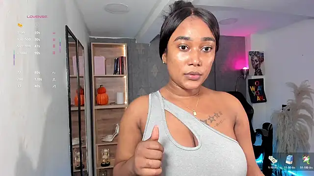 Snapshot of alessia_anderson chatting on November 5, 2025, 10:24 pm alessia anderson online show from November 5, 2025, 10:24 pm