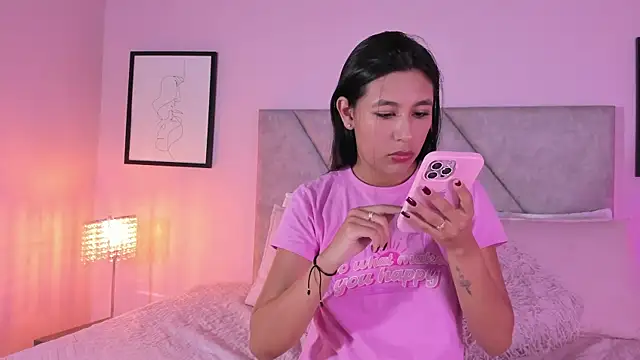 Emiilyh  online show from June 25, 2026, 7:52 pm