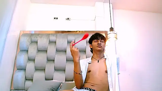 Snapshot of SahirCharm chatting on June 9, 2026, 4:52 pm SahirCharm online show from June 9, 2026, 4:52 pm