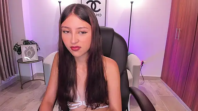 Snapshot of Nikky_sweett_ chatting on May 21, 2026, 10:07 pm Nikky sweett online show from May 21, 2026, 10:07 pm