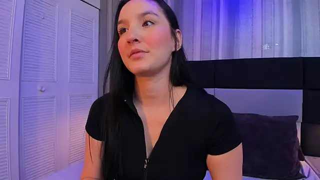 Pia johnson   online show from May 10, 2026, 11:36 am