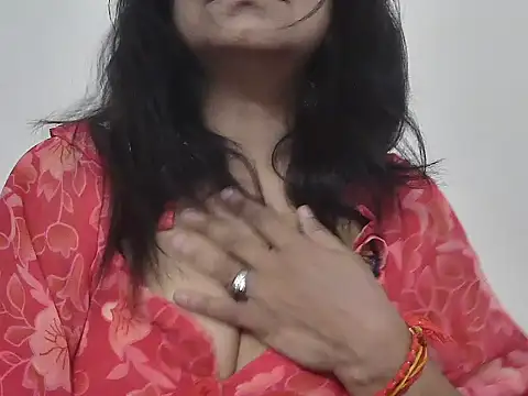 Snapshot of MissMarathi chatting on May 9, 2026, 3:59 pm MissMarathi online show from May 9, 2026, 3:59 pm