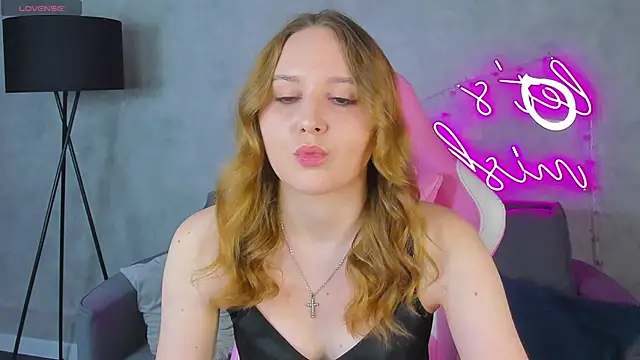 Emmaa Kimm online show from June 23, 2026, 1:03 am