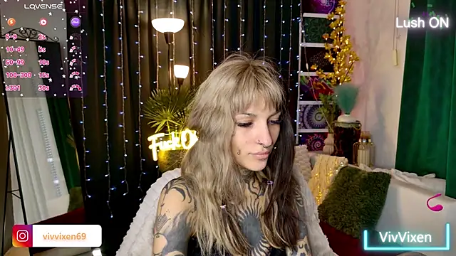 Snapshot of VivVixen chatting on May 11, 2026, 2:40 pm VivVixen online show from May 11, 2026, 2:40 pm
