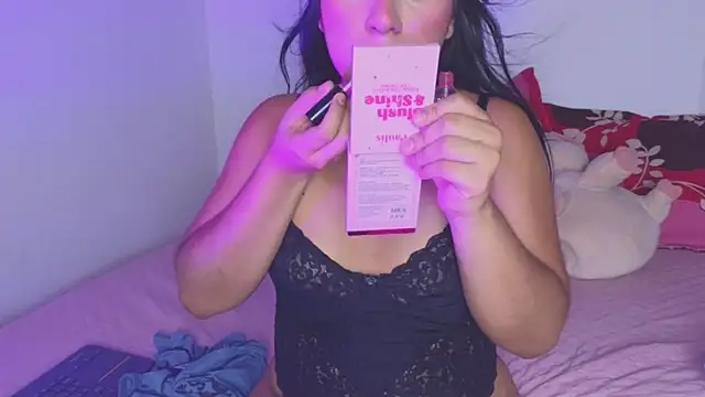 Snapshot of VictoriaaLopez chatting on May 21, 2026, 4:21 am VictoriaaLopez online show from May 21, 2026, 4:21 am