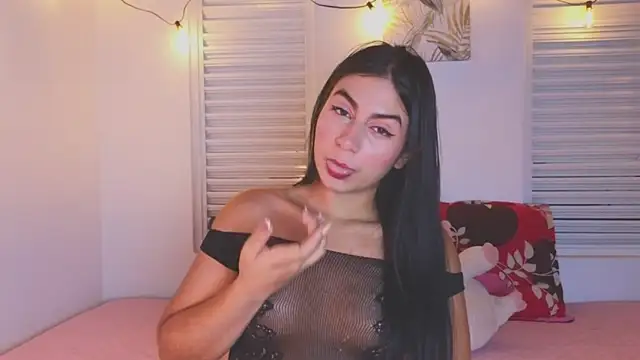 Snapshot of VictoriaaLopez chatting on June 3, 2026, 1:23 pm VictoriaaLopez online show from June 3, 2026, 1:23 pm