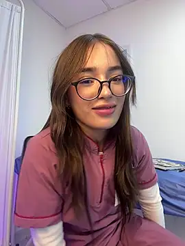 Snapshot of Sweet_Milaa1 chatting on April 30, 2026, 5:53 pm Sweet Milaa1 online show from April 30, 2026, 5:53 pm
