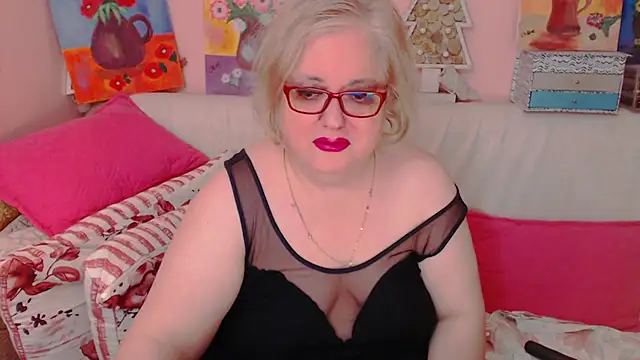Snapshot of Maturelove_xxx chatting on May 4, 2026, 6:55 pm Maturelove xxx online show from May 4, 2026, 6:55 pm