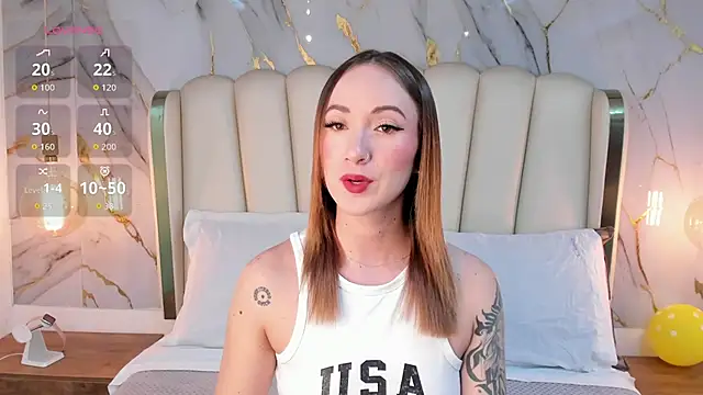 Snapshot of Hannah_Lane chatting on June 19, 2026, 12:22 pm Hannah Lane online show from June 19, 2026, 12:22 pm