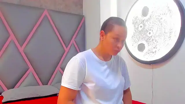Snapshot of DeborayDark chatting on May 19, 2026, 6:59 pm DeborayDark online show from May 19, 2026, 6:59 pm