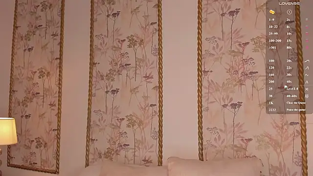 sara castro24  online show from May 27, 2026, 7:32 pm