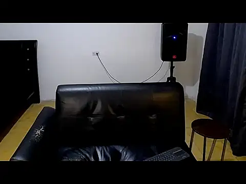 Snapshot of Ian_Arcia chatting on May 15, 2026, 10:52 pm Ian Arcia online show from May 15, 2026, 10:52 pm