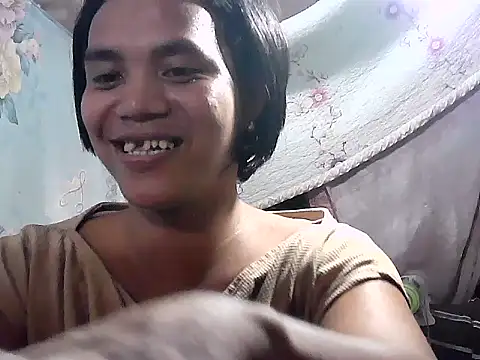 Snapshot of bj_l0ve chatting on June 1, 2026, 6:13 am bj l0ve online show from June 1, 2026, 6:13 am