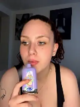 Snapshot of CuteBeaX chatting on June 3, 2026, 6:45 pm CuteBeaX online show from June 3, 2026, 6:45 pm