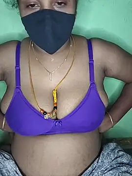 Snapshot of tamil_butterfly chatting on June 18, 2026, 6:13 pm tamil butterfly online show from June 18, 2026, 6:13 pm