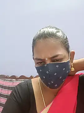 cathrine92 online show from May 15, 2026, 11:47 pm