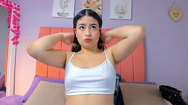 Snapshot of roxanneowens chatting on May 13, 2026, 12:12 pm roxanneowens online show from May 13, 2026, 12:12 pm