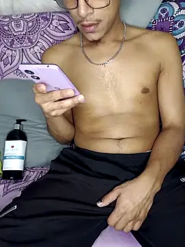 Lil black009 online show from May 3, 2026, 7:24 am