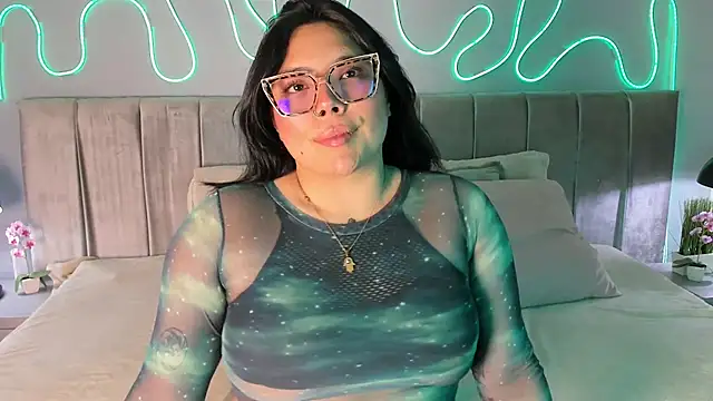 Snapshot of Amarisse_sides chatting on May 7, 2026, 3:11 am Amarisse sides online show from May 7, 2026, 3:11 am
