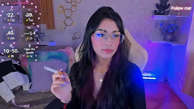 Snapshot of mia_smoke_ chatting on June 10, 2026, 3:35 pm mia smoke online show from June 10, 2026, 3:35 pm