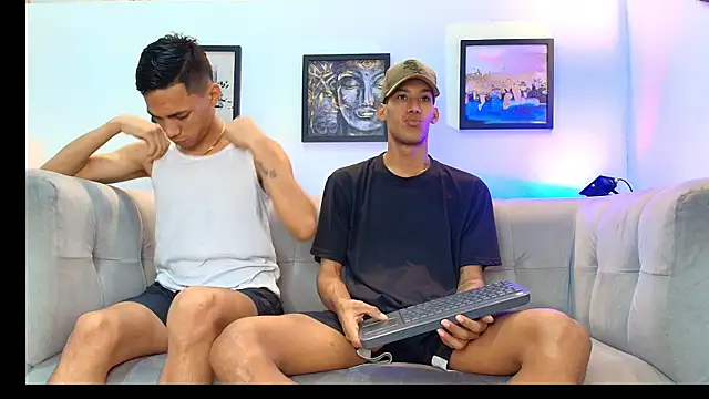 Snapshot of RED_BOYS_XXX chatting on June 28, 2026, 1:17 pm RED BOYS XXX online show from June 28, 2026, 1:17 pm