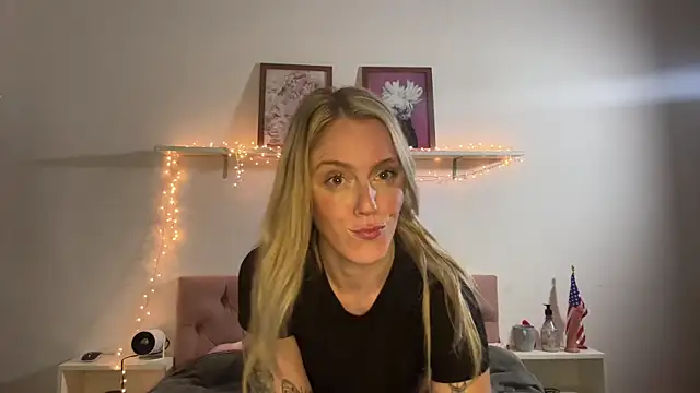 Snapshot of sweetemma_x chatting on July 25, 2026, 3:14 am sweetemma x online show from July 25, 2026, 3:14 am