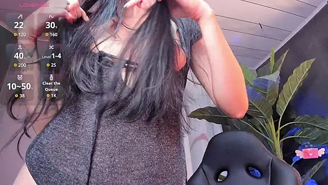 Snapshot of Aili_queen chatting on June 2, 2026, 12:16 pm Aili queen online show from June 2, 2026, 12:16 pm