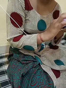 Snapshot of Seema_yadav01 chatting on June 15, 2026, 5:29 am Seema yadav01 online show from June 15, 2026, 5:29 am