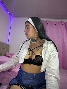 shanell bdsm online show from May 2, 2026, 3:01 am