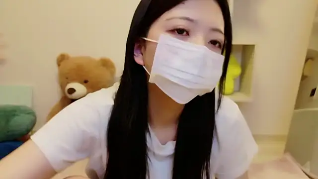 Snapshot of -Luna_JP- chatting on June 26, 2026, 12:11 pm -Luna JP- online show from June 26, 2026, 12:11 pm