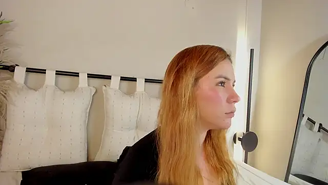 Snapshot of _zoe_3 chatting on June 11, 2026, 12:46 pm zoe 3 online show from June 11, 2026, 12:46 pm