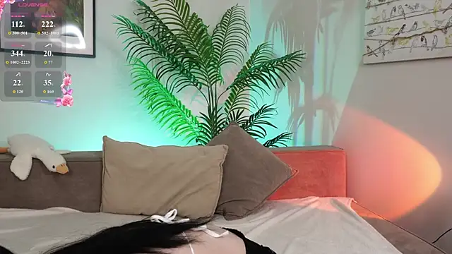 Snapshot of Rose_verby chatting on July 31, 2026, 4:12 am Rose verby online show from July 31, 2026, 4:12 am