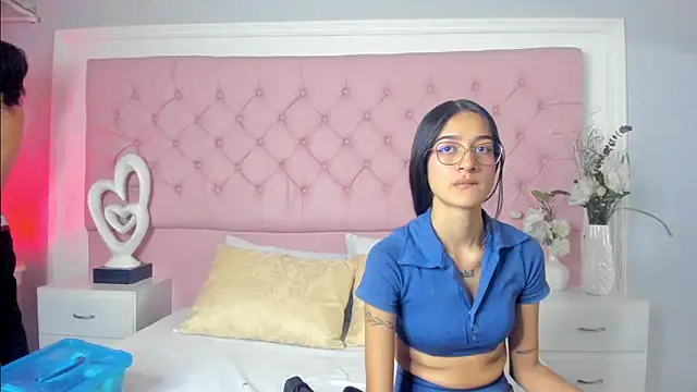 Snapshot of SarahDoll__ chatting on May 21, 2026, 12:57 pm SarahDoll online show from May 21, 2026, 12:57 pm