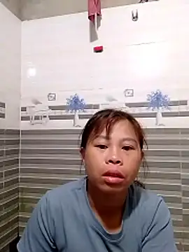 Snapshot of daisyy2 chatting on May 15, 2026, 9:02 pm daisyy2 online show from May 15, 2026, 9:02 pm