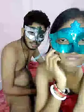 Snapshot of husband_wife_12 chatting on May 26, 2026, 5:55 pm husband wife 12 online show from May 26, 2026, 5:55 pm