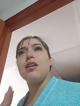 anyela bubble18 online show from May 3, 2026, 4:21 pm