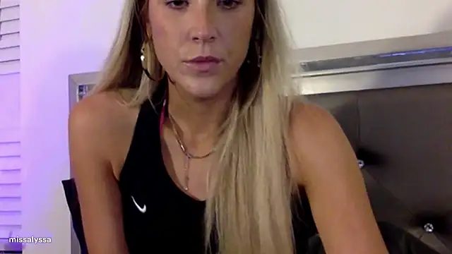 Misss alyssaaa online show from June 18, 2026, 4:11 am