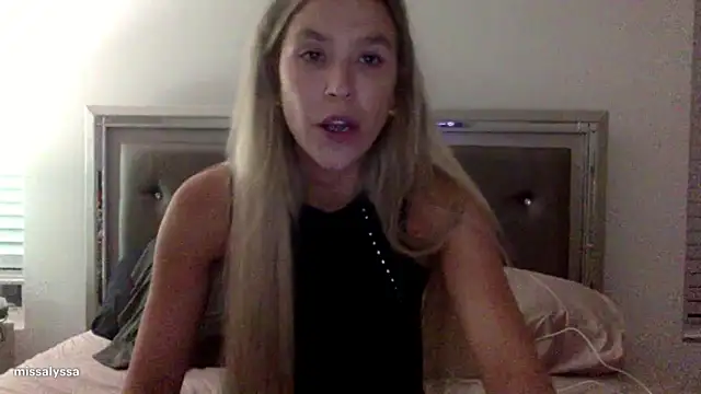 Misss alyssaaa online show from May 28, 2026, 3:36 am