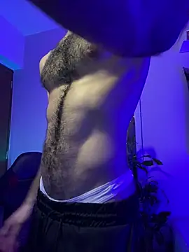 LarryGarzon online show from May 8, 2026, 12:47 am