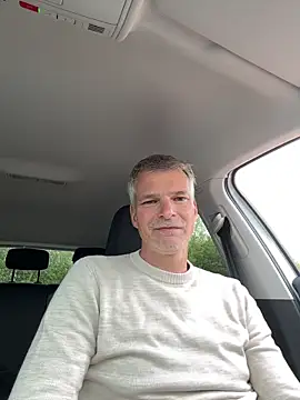 Snapshot of Thor-82 chatting on May 5, 2026, 8:50 am Thor-82 online show from May 5, 2026, 8:50 am