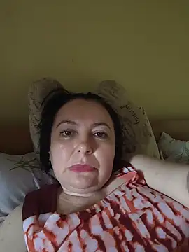 EmmaEmmy40 online show from June 8, 2026, 4:29 pm