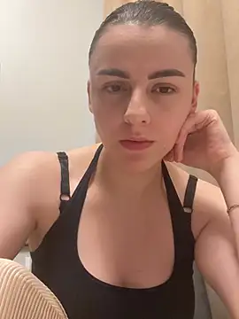 Snapshot of ema-emanuela chatting on May 24, 2026, 8:53 pm ema-emanuela online show from May 24, 2026, 8:53 pm