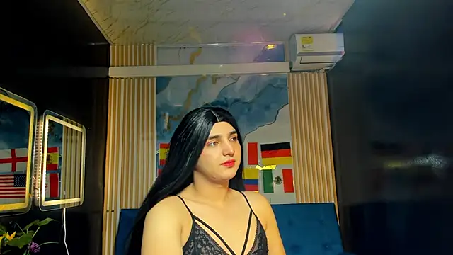 Snapshot of Gaby_Gil_ chatting on June 18, 2026, 12:54 pm Gaby Gil online show from June 18, 2026, 12:54 pm
