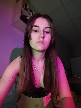 Kamila lov online show from May 23, 2026, 7:13 pm
