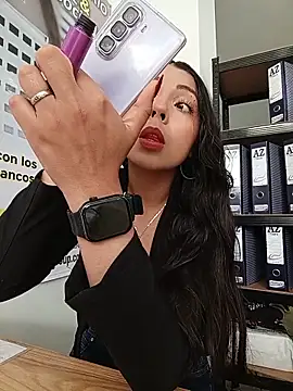 JENNIFER  03 online show from May 21, 2026, 2:58 pm