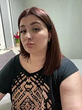 Snapshot of AureTease chatting on June 16, 2026, 5:57 pm AureTease online show from June 16, 2026, 5:57 pm