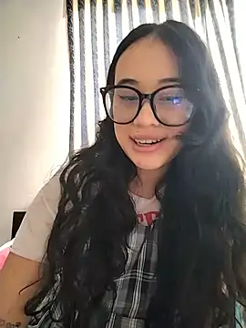 L0lita Emi12 online show from June 22, 2026, 8:50 pm
