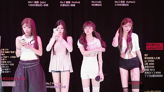 Snapshot of Lris-Girls chatting on June 30, 2026, 9:31 am Lris-Girls online show from June 30, 2026, 9:31 am